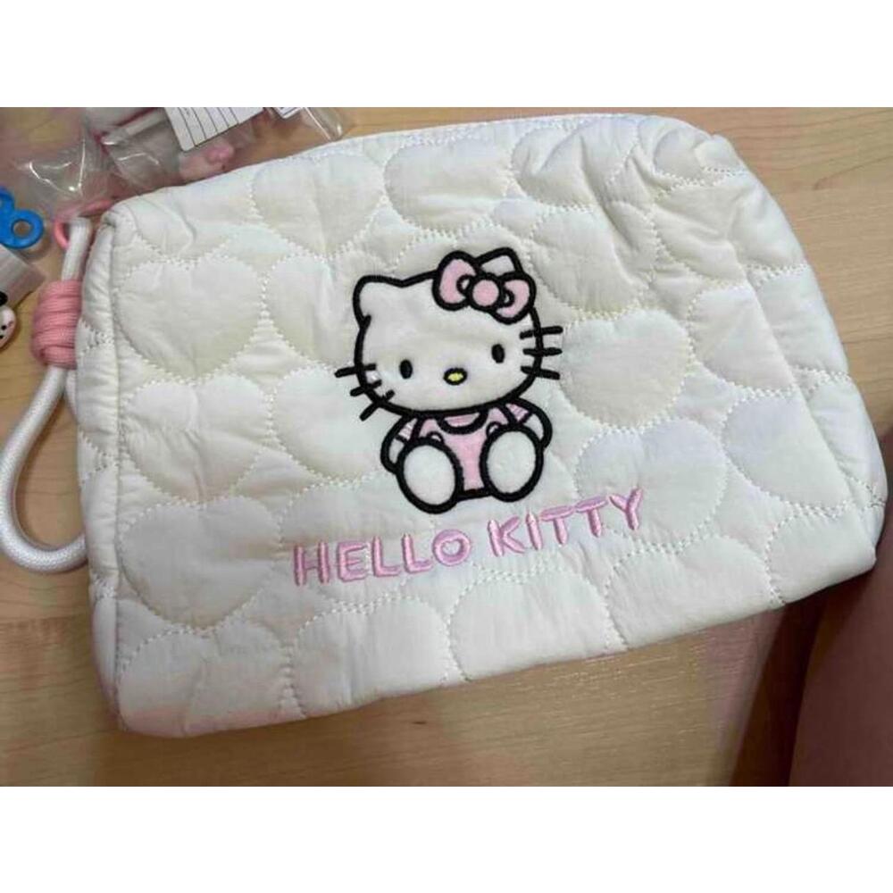 Hello Kitty makeup bag